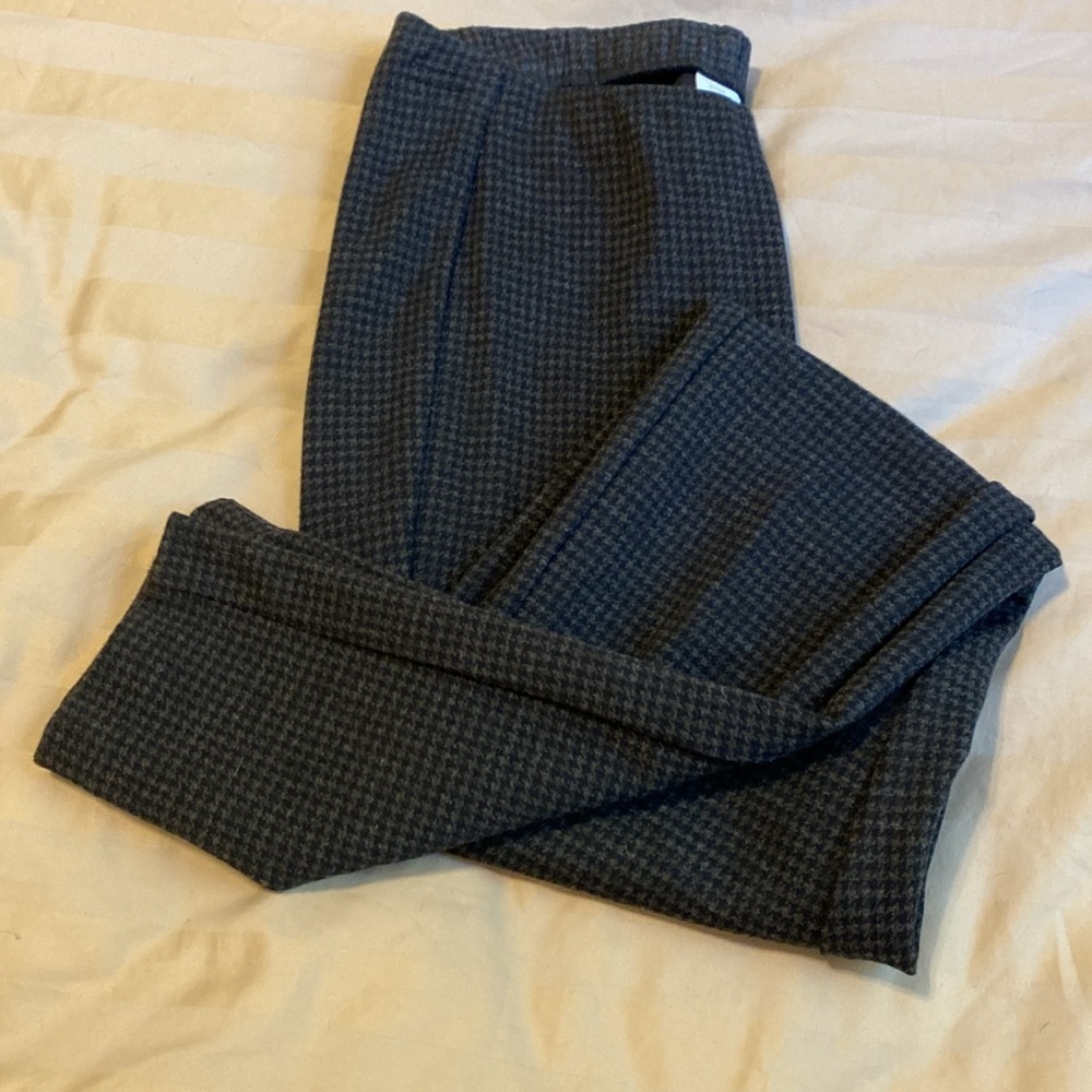 J. Jill ponte Leggings. Black and gray. Excellent condition. Size M tall. - Picture 3 of 4